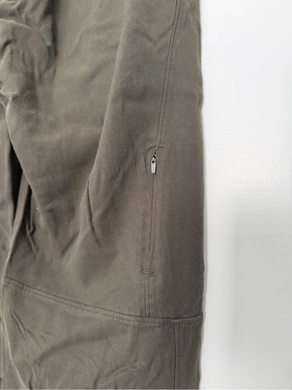lululemon athletica Olive Green women’s Jogger Pants